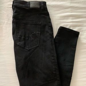 American Eagle black next level stretch skinny jeans